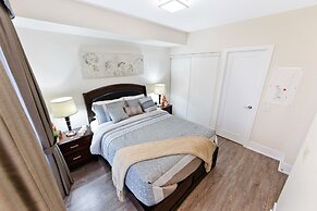 Deluxe Executive Suites