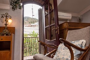 Lia's Guest House