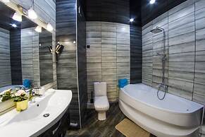 Apartment Luxe on Maslennikova 58