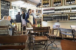 The Windhoek Luxury Suites