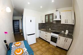 Apartment on Uchebnaya 20