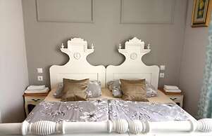 Villa Lucia Apartments & Rooms