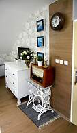 Villa Lucia Apartments & Rooms