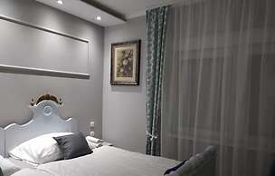 Villa Lucia Apartments & Rooms