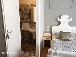 Villa Lucia Apartments & Rooms