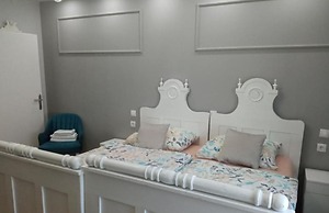 Villa Lucia Apartments & Rooms