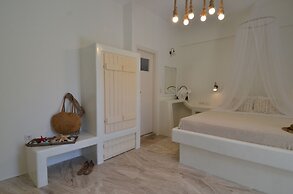 Nufaro Traditional Studios