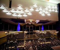 Luma Plaza Hotel