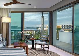 Conrad Punta de Mita