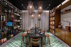 Conrad Punta de Mita