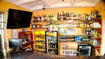 Red Buffalo House Hotel