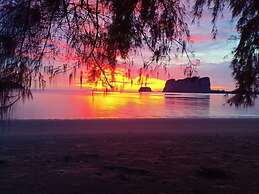 Blue Lagoon Home Trang