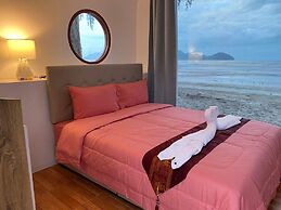 Blue Lagoon Home Trang