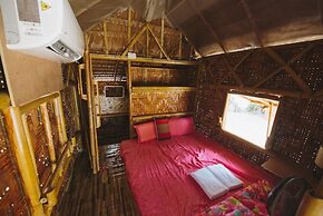 Blue Lagoon Home Trang