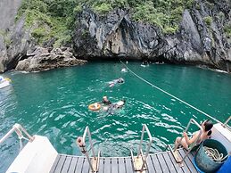 Blue Lagoon Home Trang