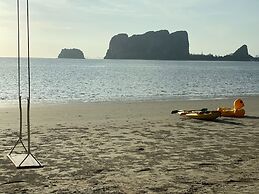 Blue Lagoon Home Trang