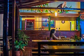 Rio Celeste Springs Blue Lodge