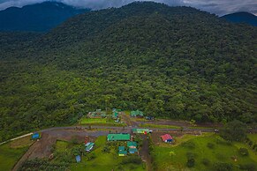 Rio Celeste Springs Blue Lodge