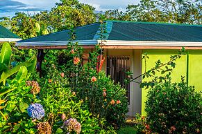 Rio Celeste Springs Blue Lodge