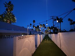 BelleVue Oasis-Palm Springs - Adults Only