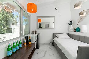 BelleVue Oasis-Palm Springs - Adults Only