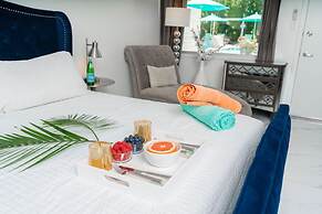 BelleVue Oasis-Palm Springs - Adults Only