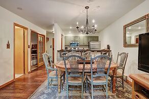 Newly Renovated 2 Bed/ 2 Bath Beaver Creek  2 Bedroom Condo by RedAwni