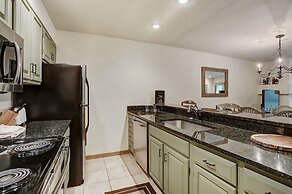 Newly Renovated 2 Bed/ 2 Bath Beaver Creek  2 Bedroom Condo by RedAwni