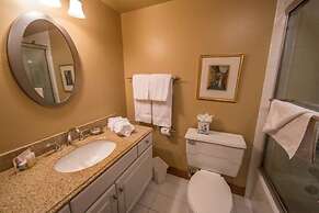 Nine Vail Road Condos with Short Walk to Gondola by RedAwning