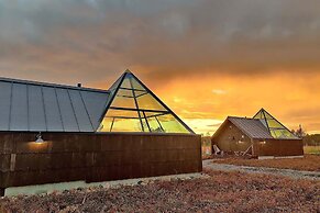 Aurora Pyramid Glass Igloos