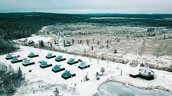 Aurora Pyramid Glass Igloos