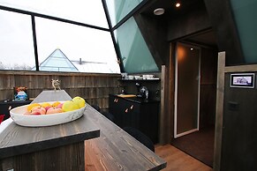 Aurora Pyramid Glass Igloos