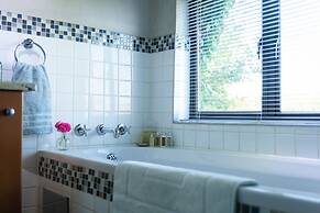 Twin Rivers Bed and Breakfast