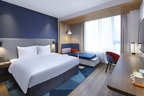 Holiday Inn Express Shanghai Kangqiao by IHG