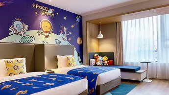 Holiday Inn Express Shanghai Kangqiao by IHG