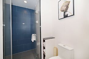 Holiday Inn Express Shanghai Kangqiao by IHG