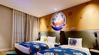 Holiday Inn Express Shanghai Kangqiao by IHG