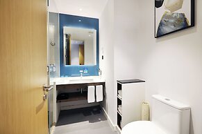 Holiday Inn Express Shanghai Kangqiao by IHG