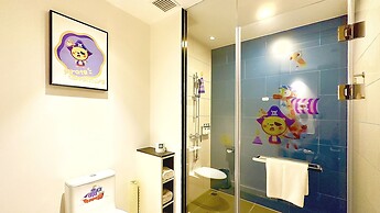 Holiday Inn Express Shanghai Kangqiao by IHG