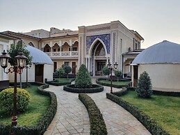 MIRZO Boutique Hotel