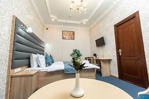 MIRZO Boutique Hotel