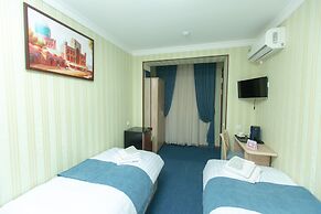 MIRZO Boutique Hotel