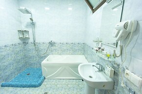 MIRZO Boutique Hotel
