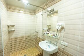 MIRZO Boutique Hotel