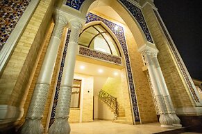 MIRZO Boutique Hotel