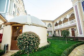 MIRZO Boutique Hotel