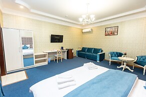 MIRZO Boutique Hotel