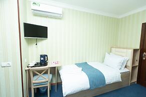 MIRZO Boutique Hotel
