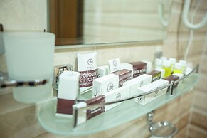 MIRZO Boutique Hotel
