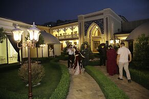 MIRZO Boutique Hotel